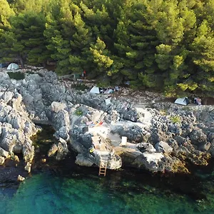 Pine Side , Himarë Albanien